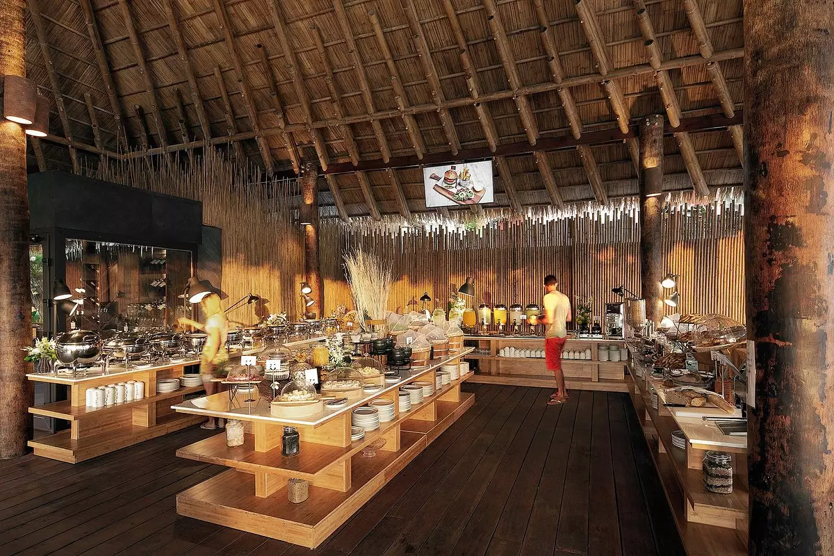 صبحانه سلف سرویس هتل فی‌فی کوکو بیچ